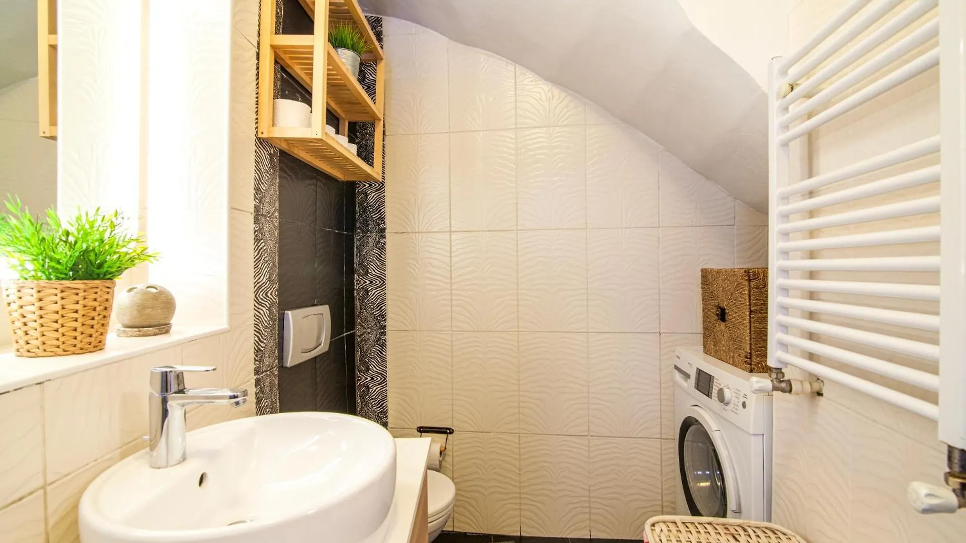 Holiday home Secluded House , Near Bosphorus , 2 Ac , Fast Wifi Villa Istanbul