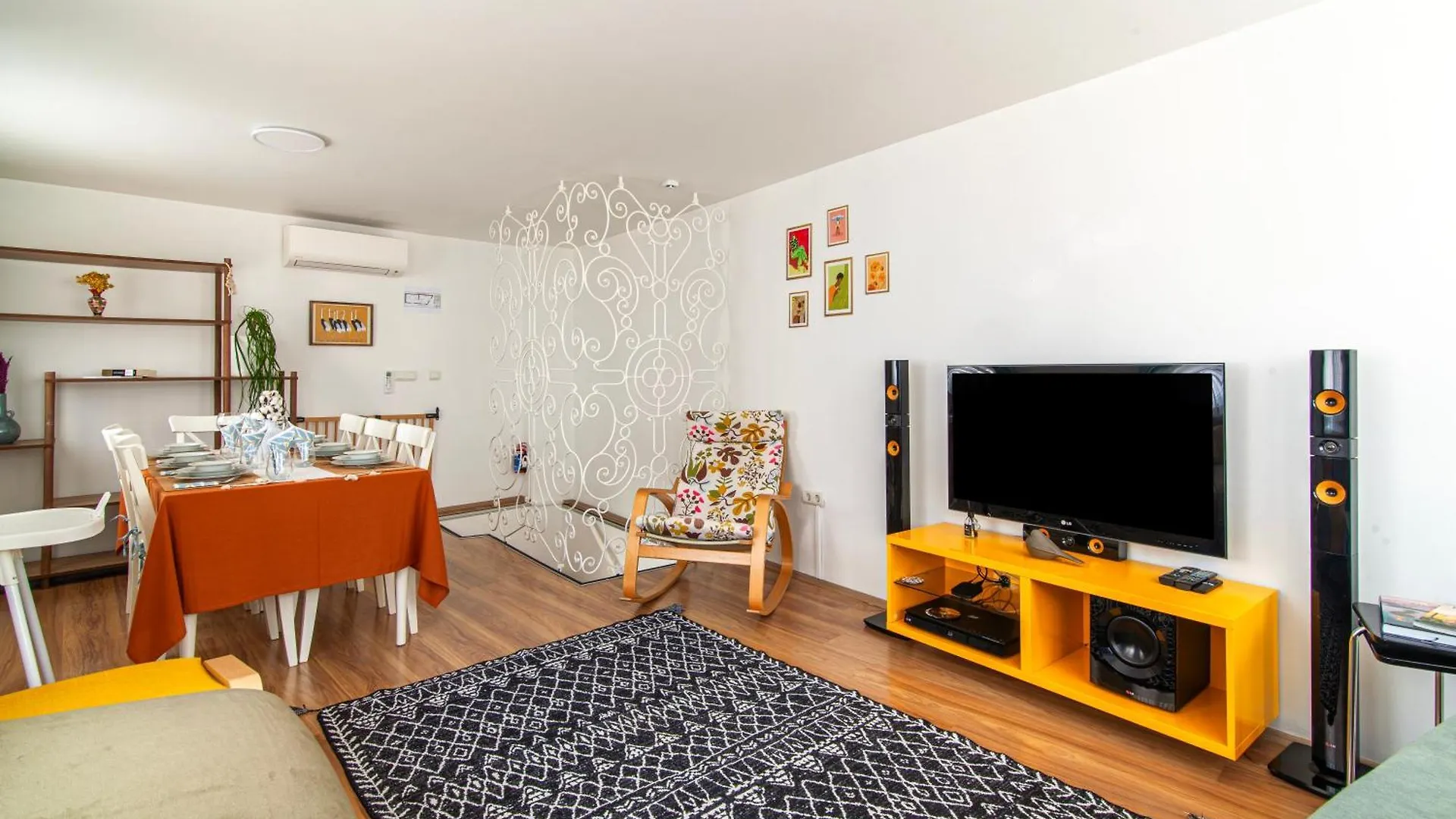Holiday home Secluded House , Near Bosphorus , 2 Ac , Fast Wifi Villa Istanbul