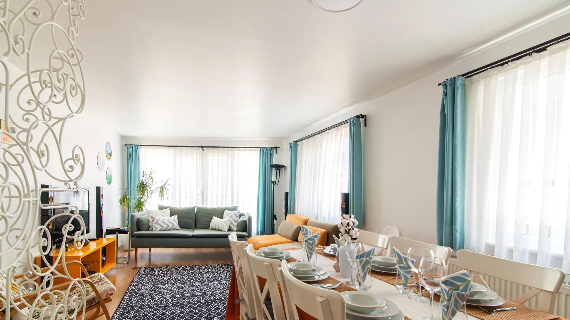 Secluded House , Near Bosphorus , 2 Ac , Fast Wifi Villa Istanbul Turkey